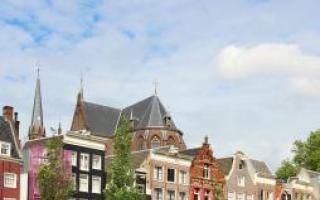 В какое время лучше ехать на отдых в Амстердам?